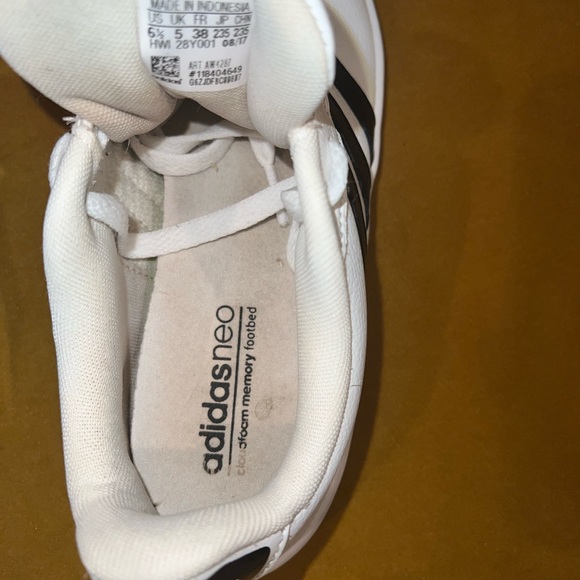 Cloud foam Adidas sneakers - Picture 5 of 8